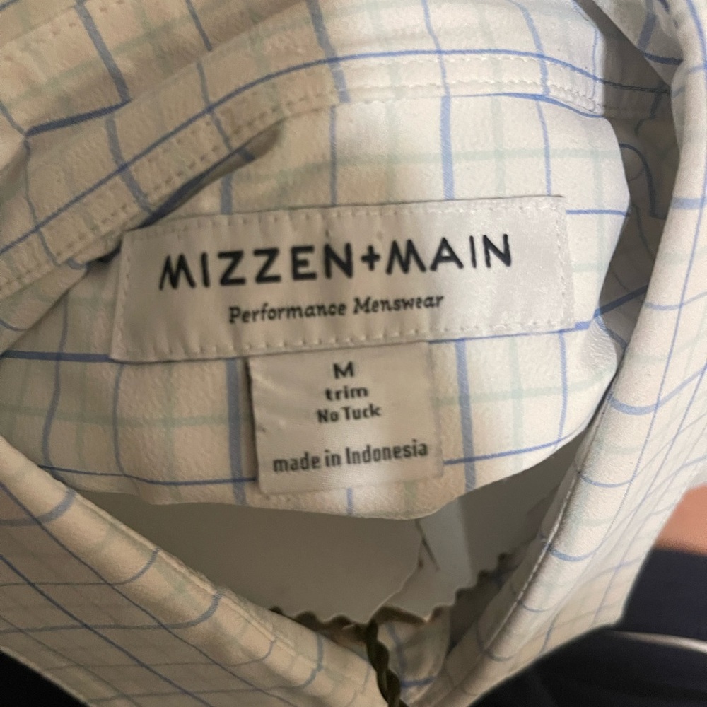 Mens mizzen and main button down